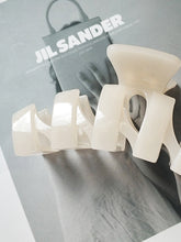 Solid Hair Claw